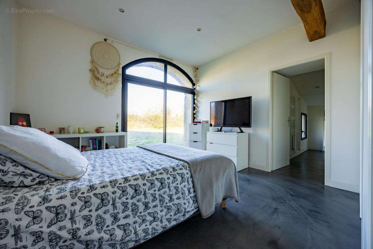 Maison à ROCHESERVIERE