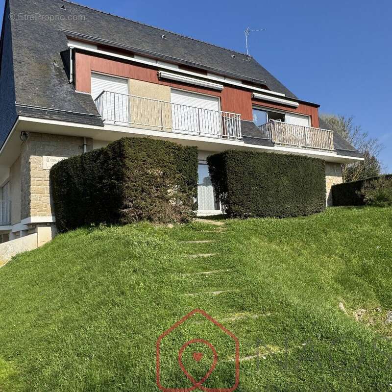 Dinard-St Enogat -Port Blanc - T2 a pieds a la plage avec jardin privé - photo 3