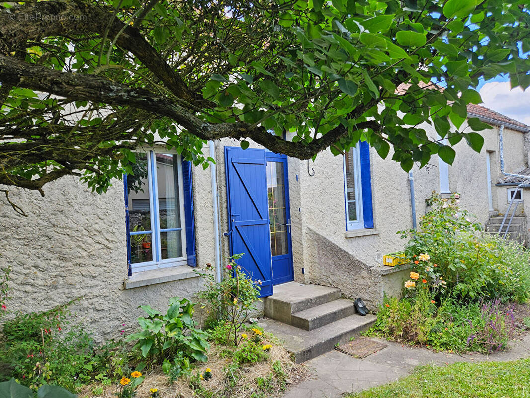 Maison à MONTAINVILLE