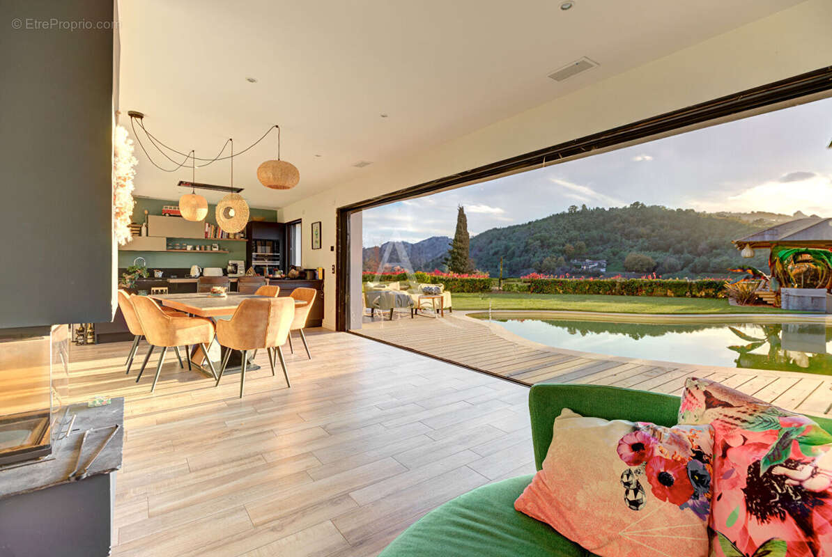 Maison à AURIBEAU-SUR-SIAGNE