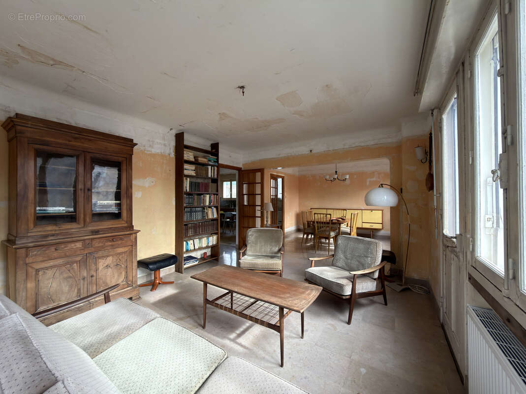 Maison à JARVILLE-LA-MALGRANGE