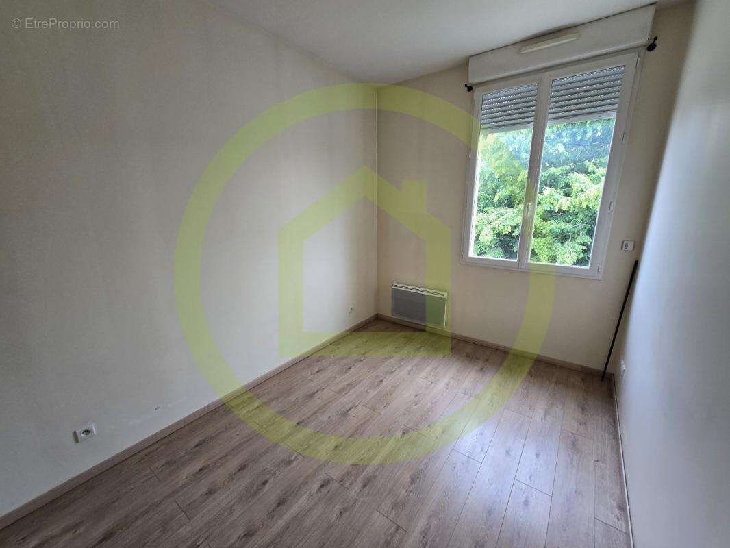 Appartement à SAINT-JEAN-DE-LA-RUELLE