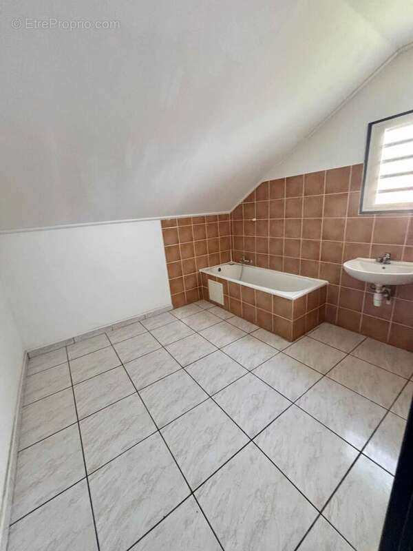 Maison - 5 pièces - 95 m² - photo 3