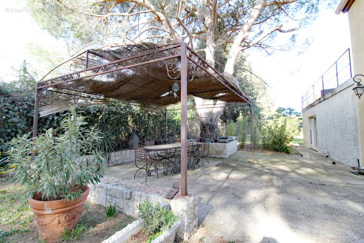 Maison à NIMES