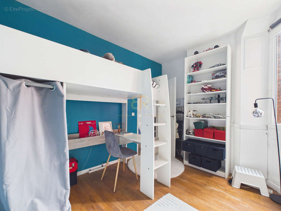 Appartement à SURESNES