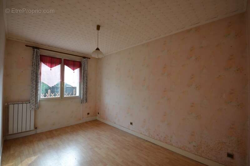 Maison à ESSOMES-SUR-MARNE