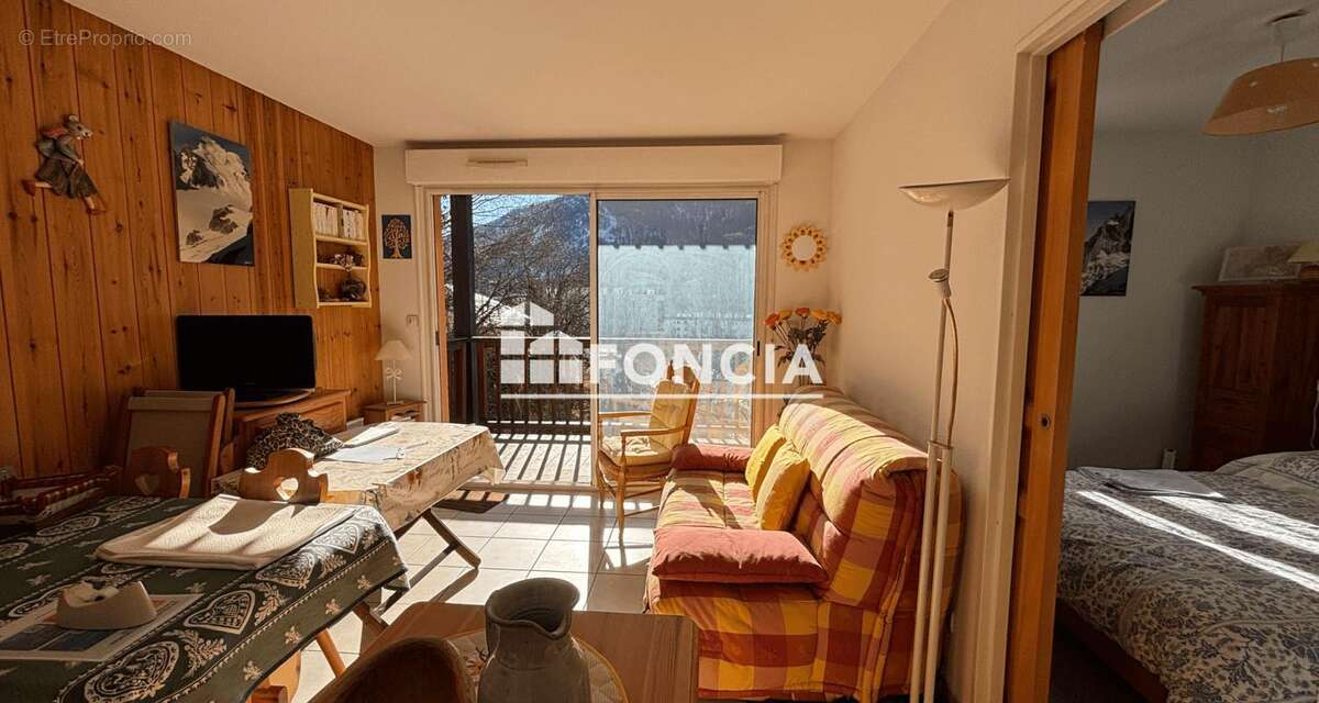 Chantemerle, T3 + terrasse + garage + cave - photo 5