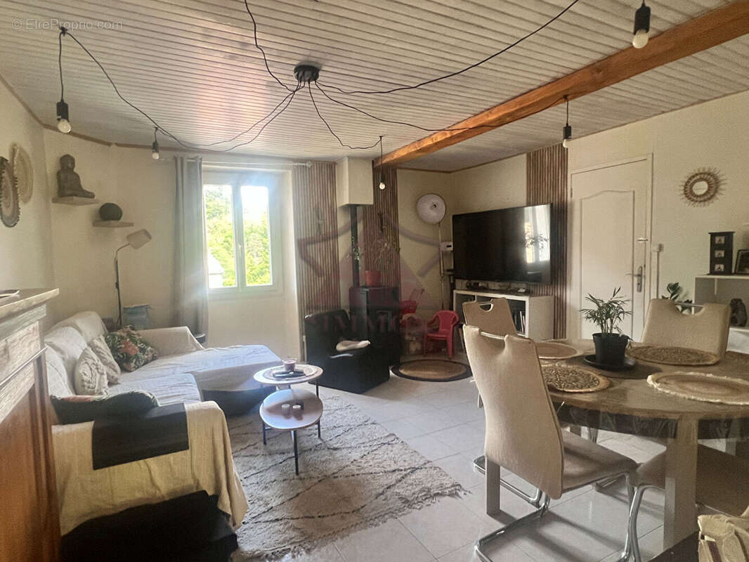 Appartement à BESSEGES