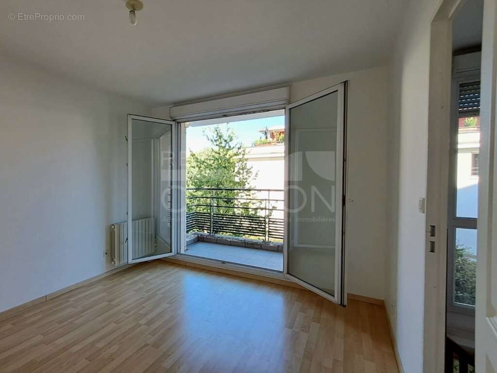 T3 73 m² au au calme - lumineux - terrasses - garage - photo 6
