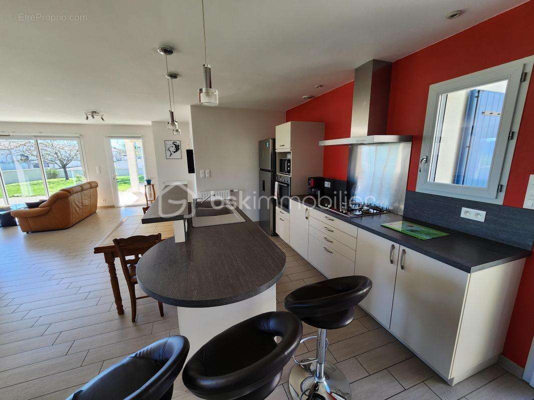 Maison à SAINT-GELAIS