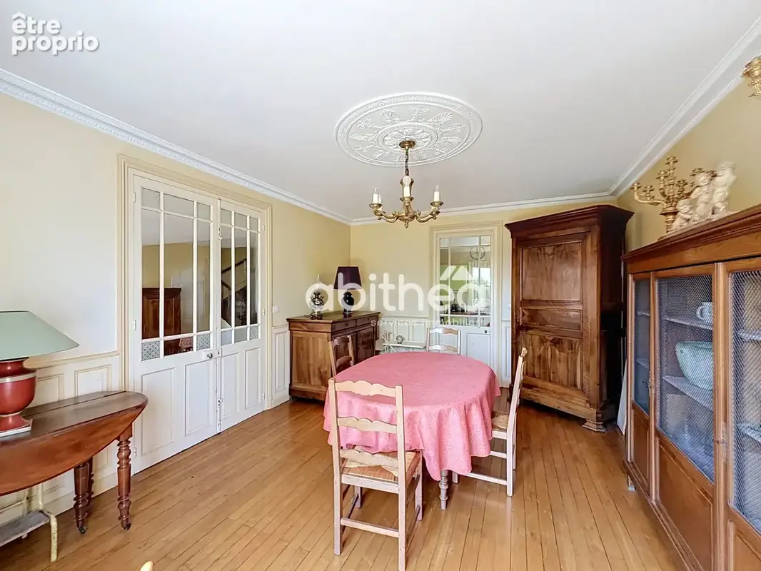 Ruffec Maison de ville 178 m2 3 chambres - photo 9