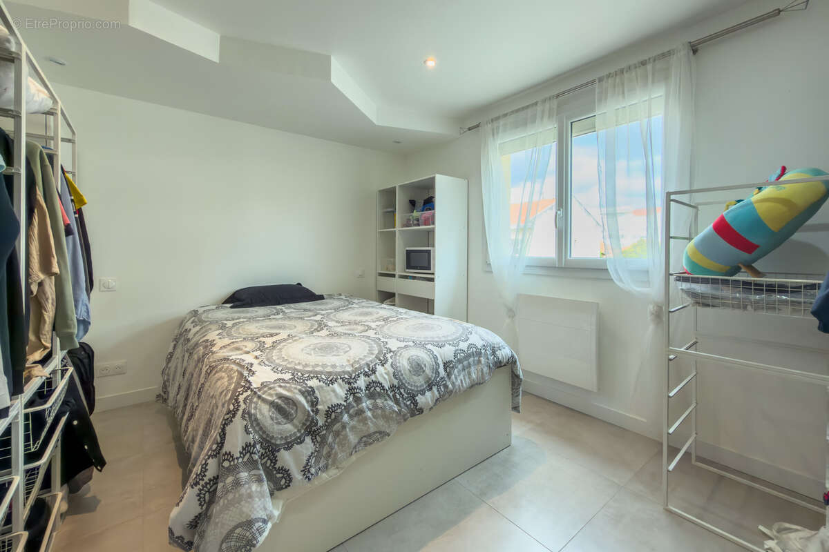 Appartement à LA LONDE-LES-MAURES