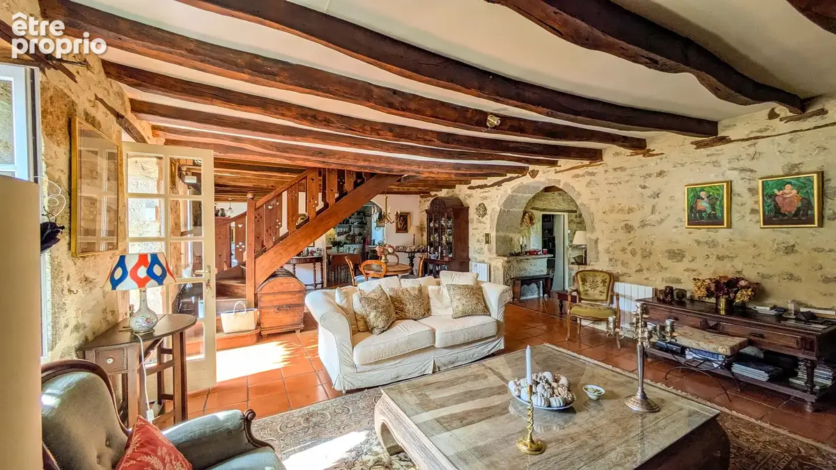 Maison en pierre à vendre près de Livernon, avec piscine, court de tennis et annexe pour invités - photo 6
