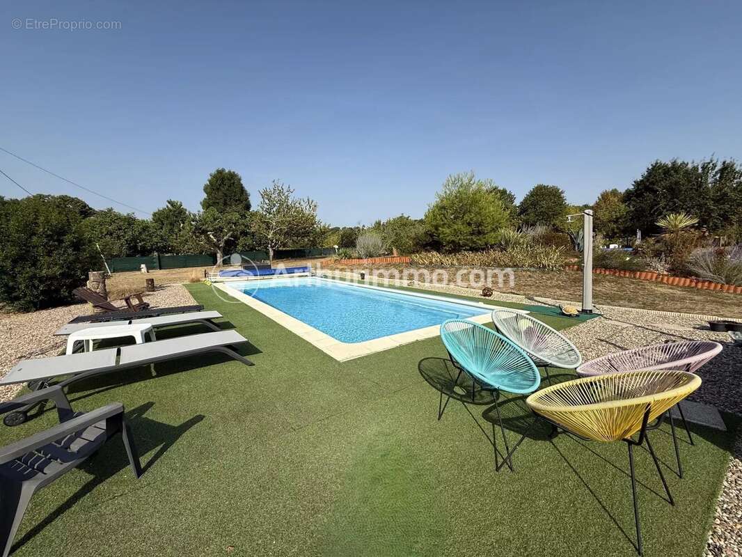 Maison à SAINT-ASTIER