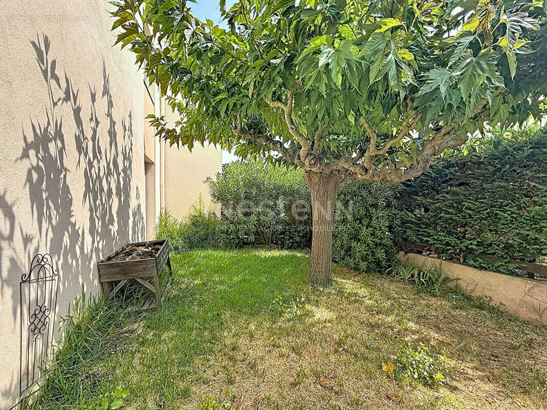 Grand 7 pièces à Vendre au Grau du Roi - Idéal Investisseur ! - photo 15