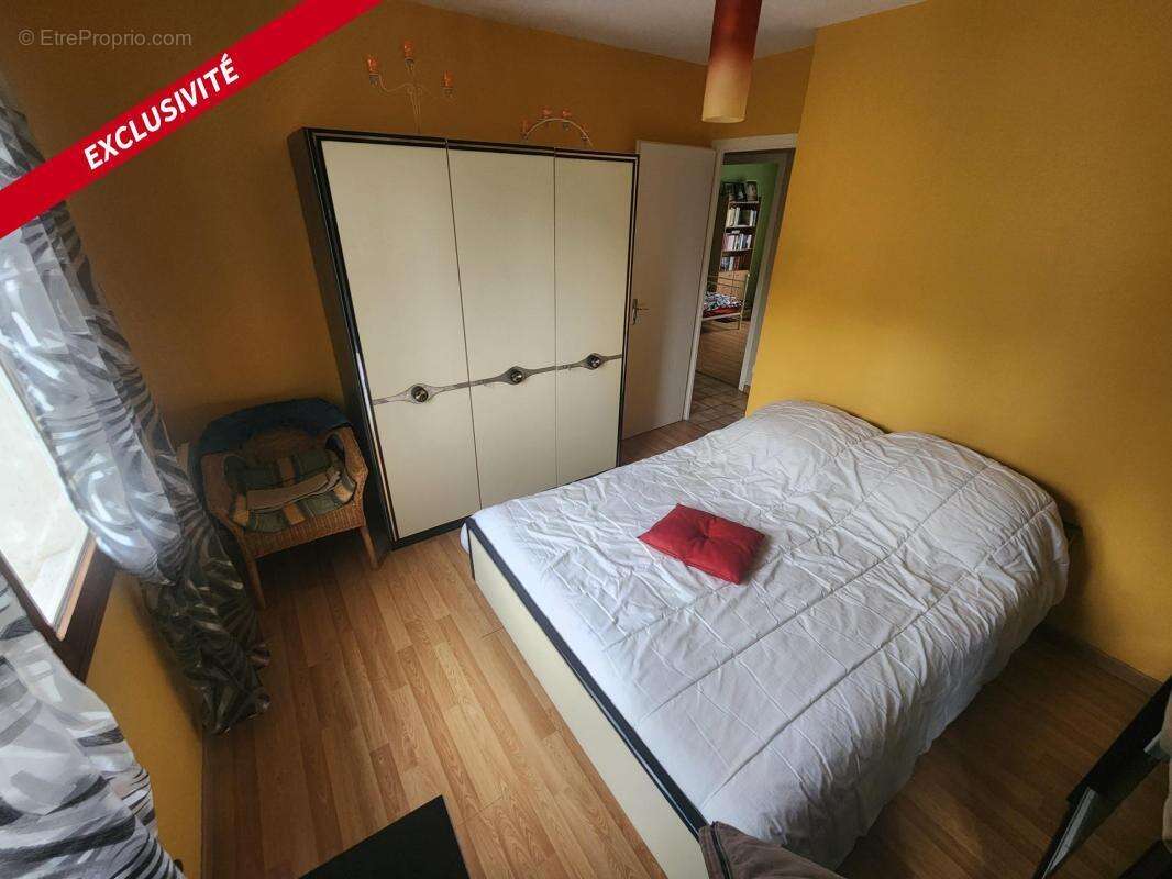 Maison à PRIGNAC-ET-MARCAMPS