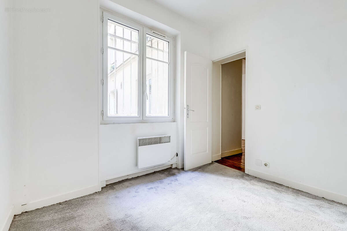 Appartement à PARIS-9E