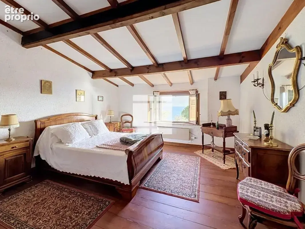 Maison de style provençal – 5 pièces, 175 m² – San-Martino-di-Lota - photo 9