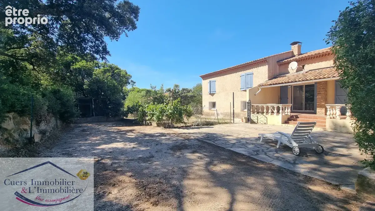 Carqueiranne, canebas, villa 160m2 avec 2 logements - photo 1