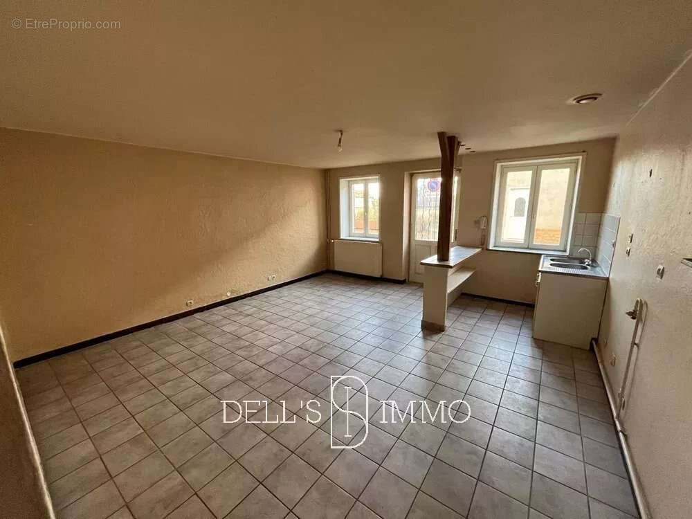 Appartement à MONTMERLE-SUR-SAONE