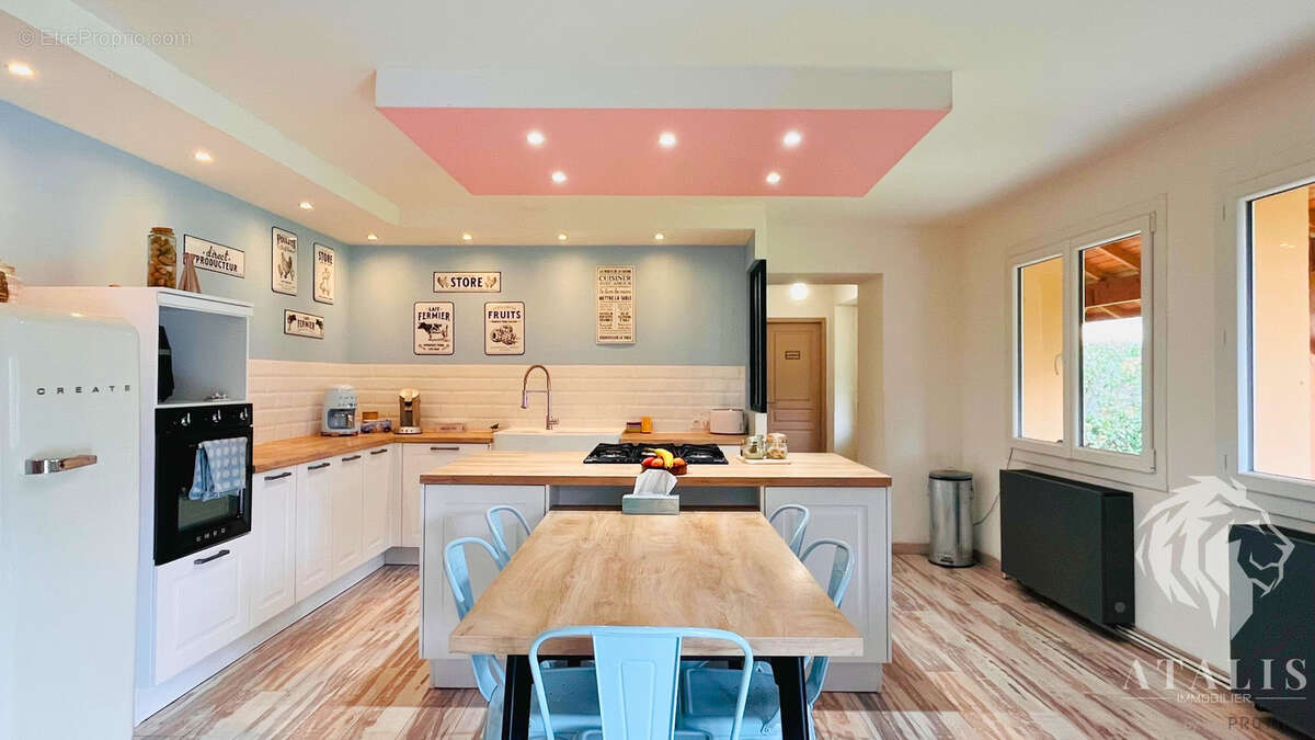 Maison à SAINT-JUST-DE-CLAIX