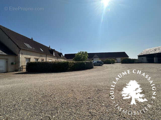 Maison 512 m² à Issoudun  - photo 5