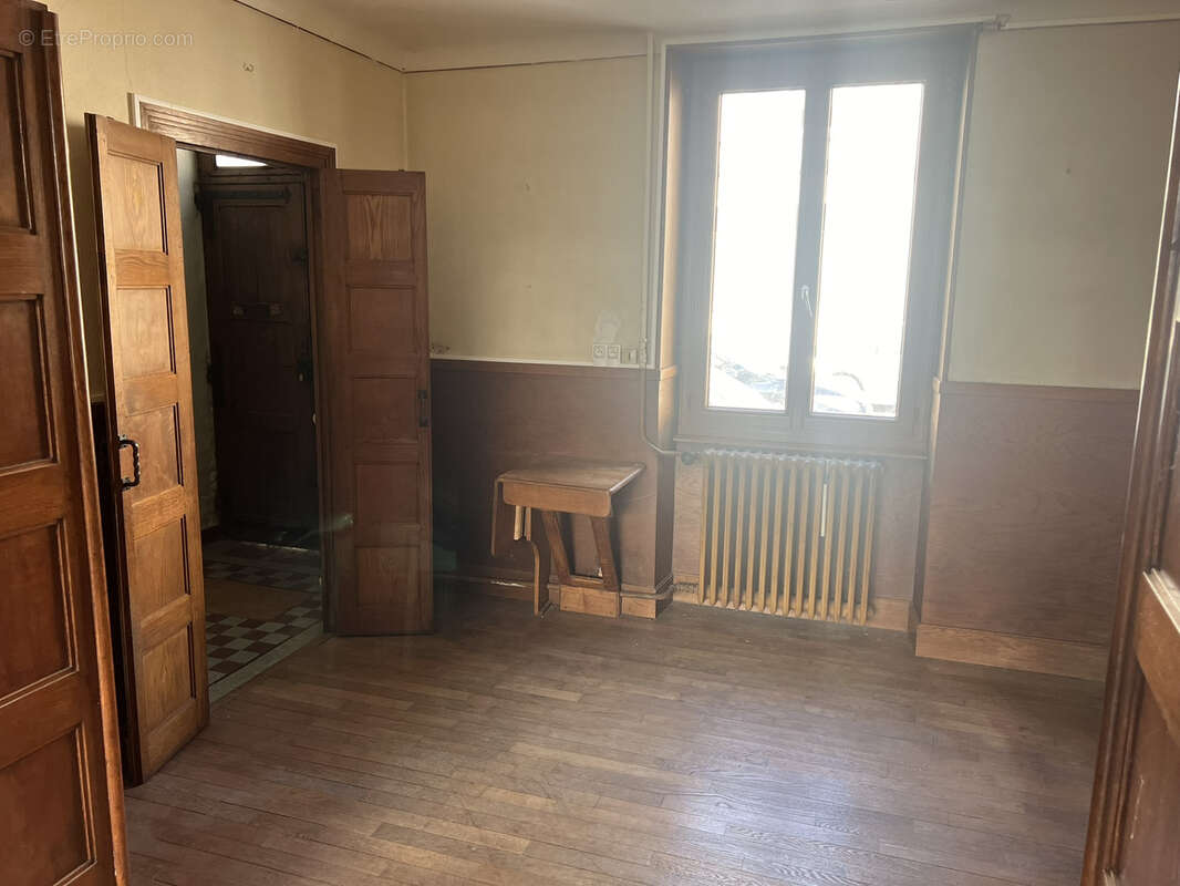 Maison à GENELARD