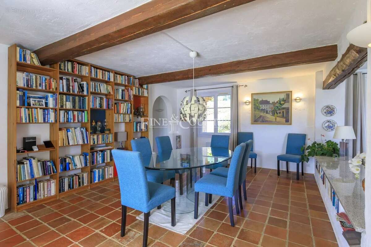 Maison à MONTAUROUX