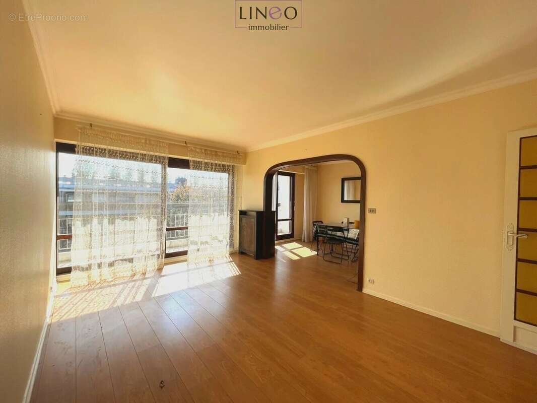 Appartement à ATHIS-MONS