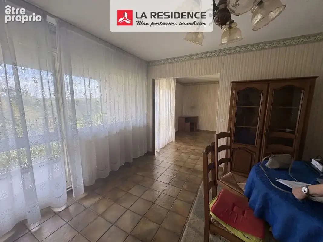 Appartement 78 m² à Les Mureaux  - photo 3