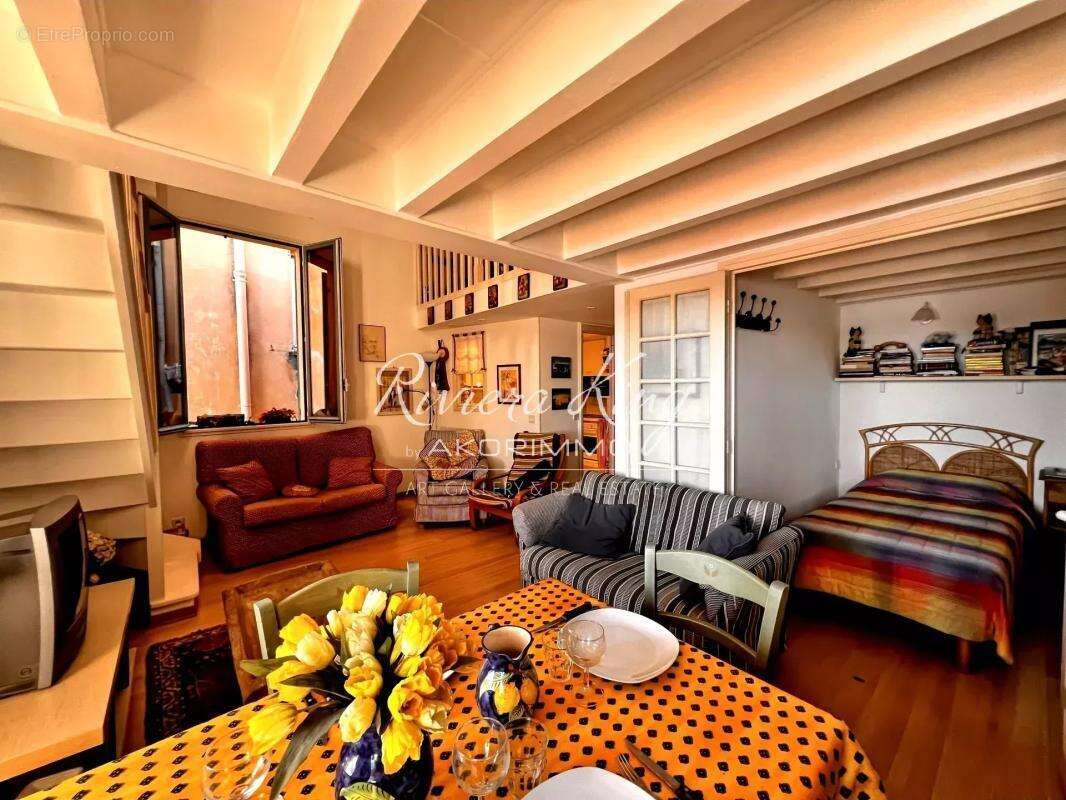 Appartement à VILLEFRANCHE-SUR-MER