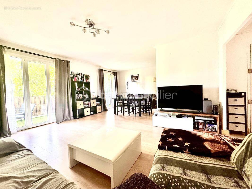 Magnifique appartement  81m² 4 pièces avec un garage, parking, 2 terrasses et une cave - photo 1