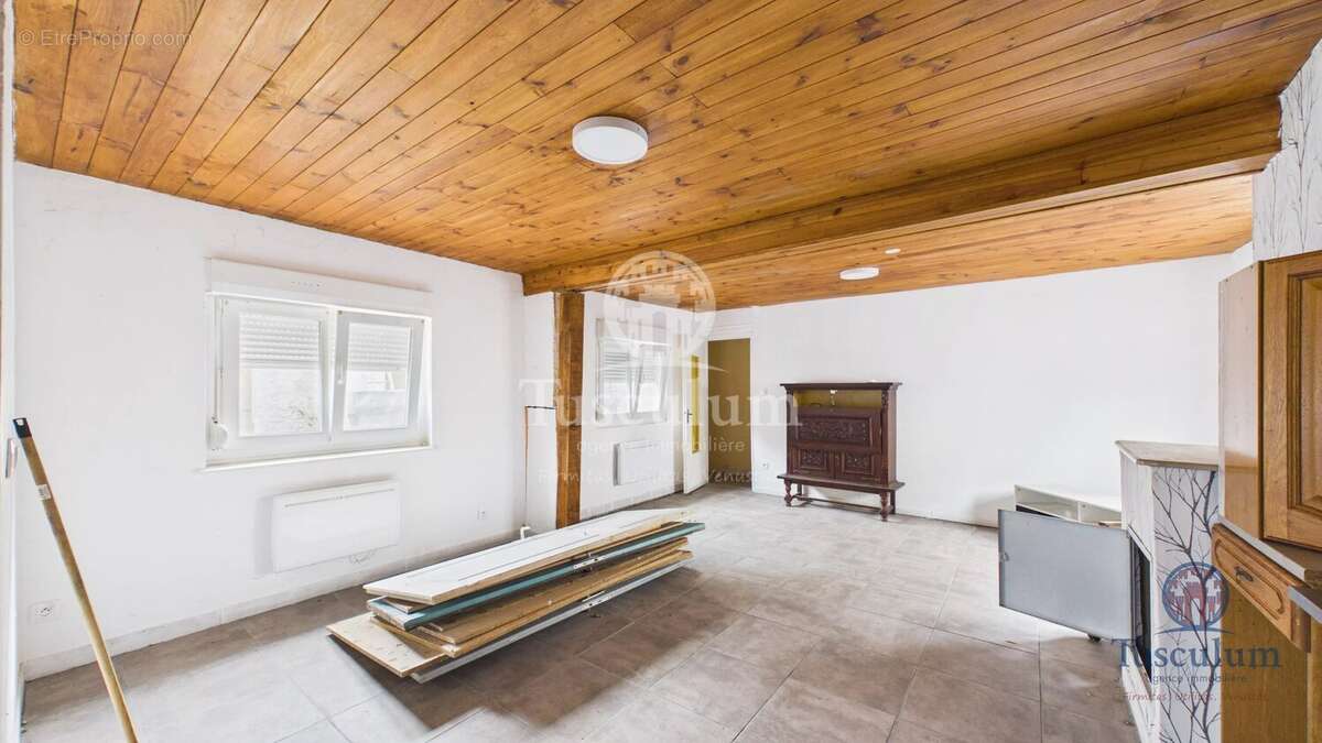 Maison divisée en deux appartements - photo 15