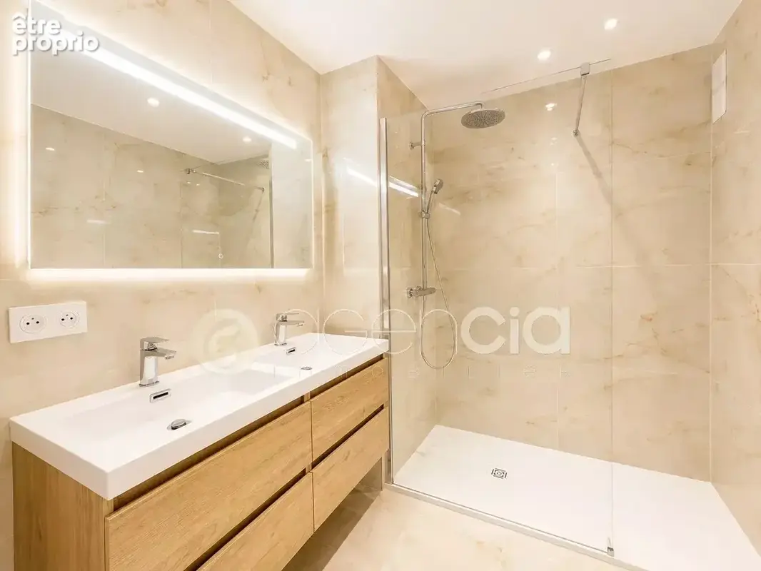 Appartement Antibes centre, stade Foch - photo 8
