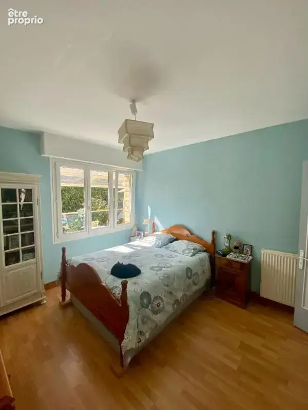 Hubert-Folie Maison familiale de 187 m² avec sous-sol complet et grand terrain - photo 10