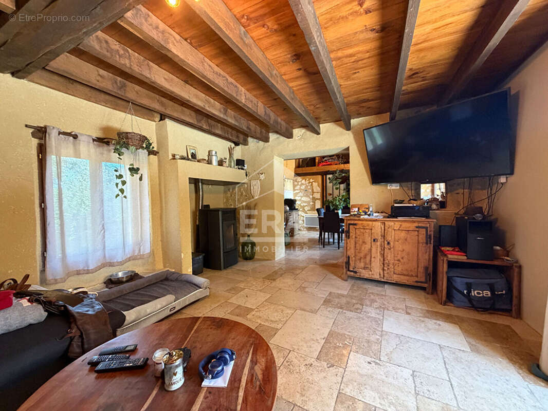 Maison 235m² à saint-pierre-de-chignac - photo 10