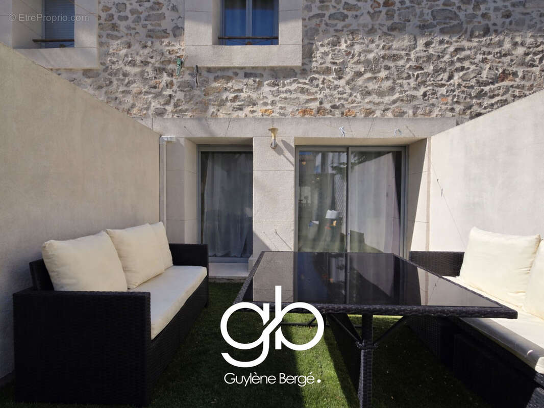 Maison à VILLENEUVE-LES-MAGUELONE