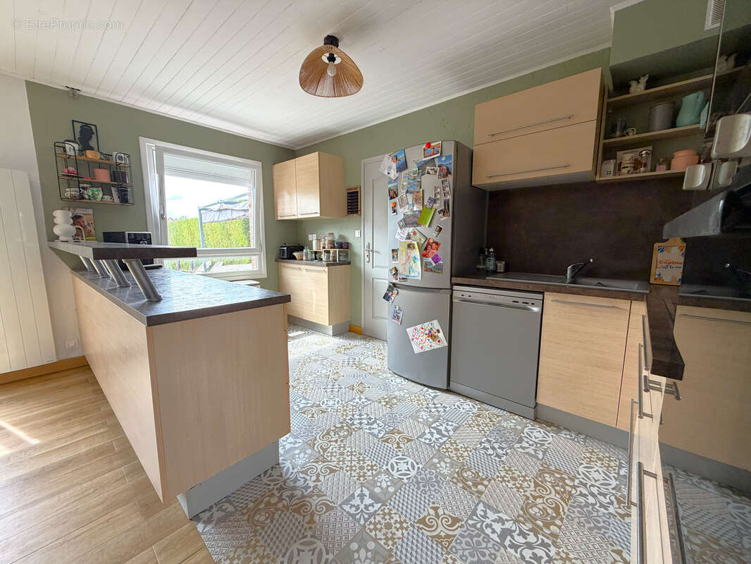 Jolie maison dans un secteur tres prise - photo 2