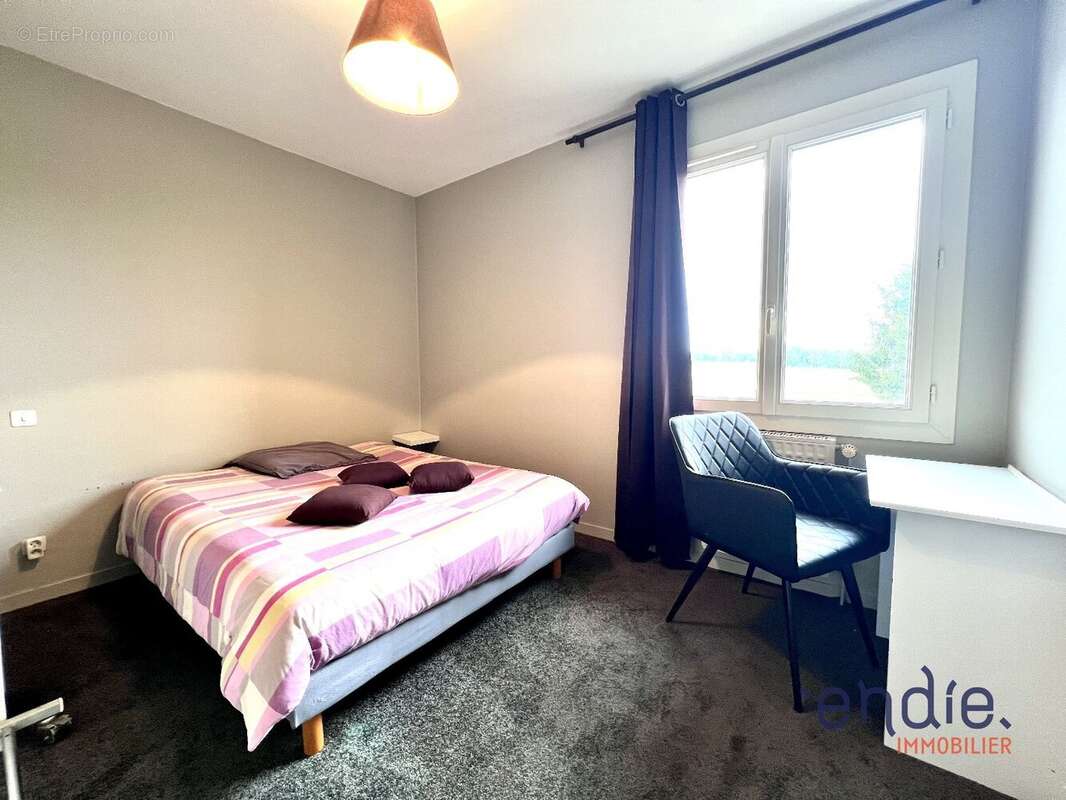 Commerce à NIEUIL-L&#039;ESPOIR