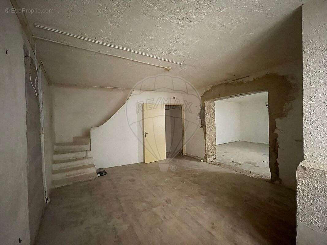 Maison à LA CALMETTE