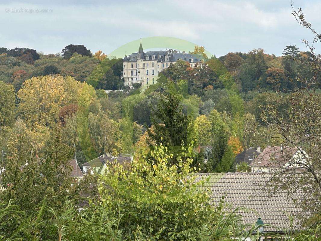 Maison à CIRES-LES-MELLO