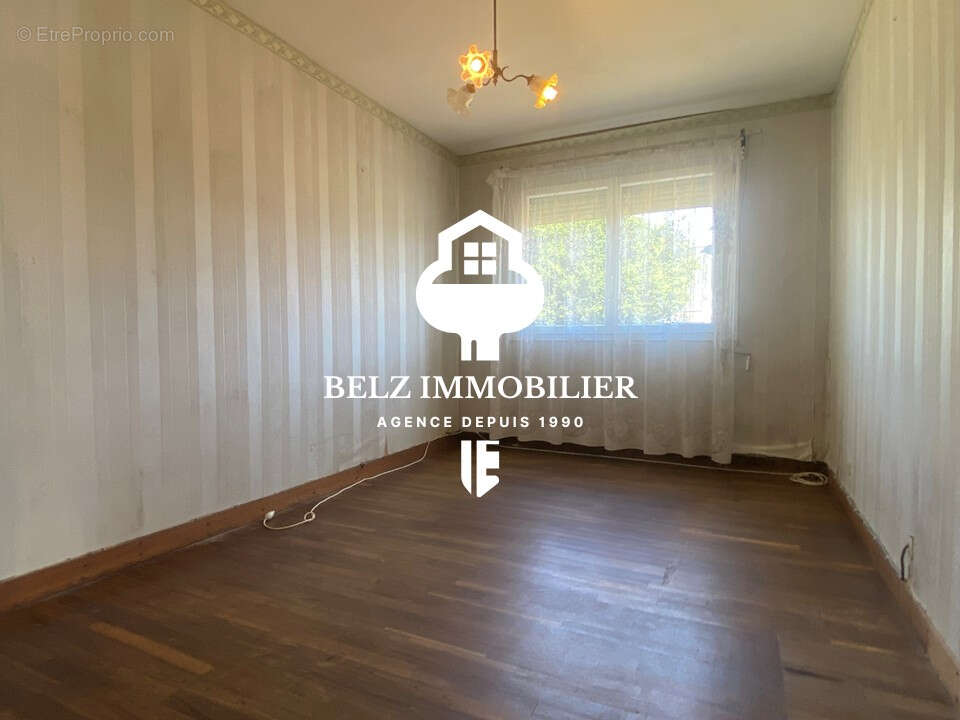 Maison Nostang 6 pièces Maison familiale des années 1970  5 chambres  Sous-sol complet TERRAIN  de 930m² - photo 6