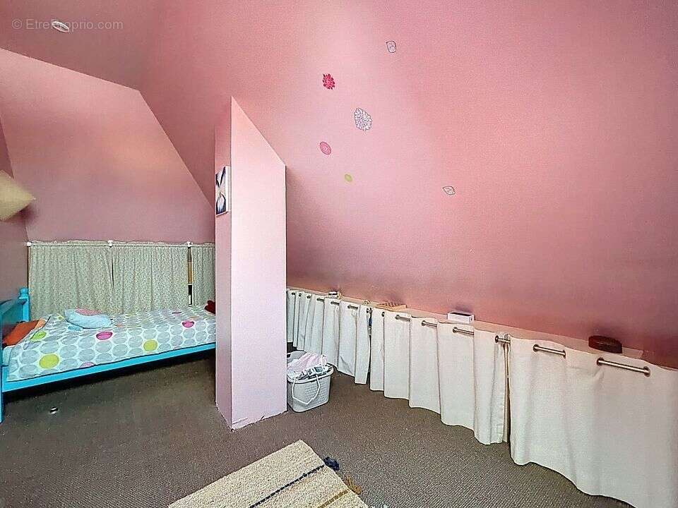 Appartement à VOISINS-LE-BRETONNEUX