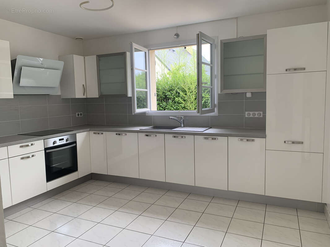 Amboise maison 5 Pièces de 132 M2  sur une parcelle de 625 M2 - photo 8