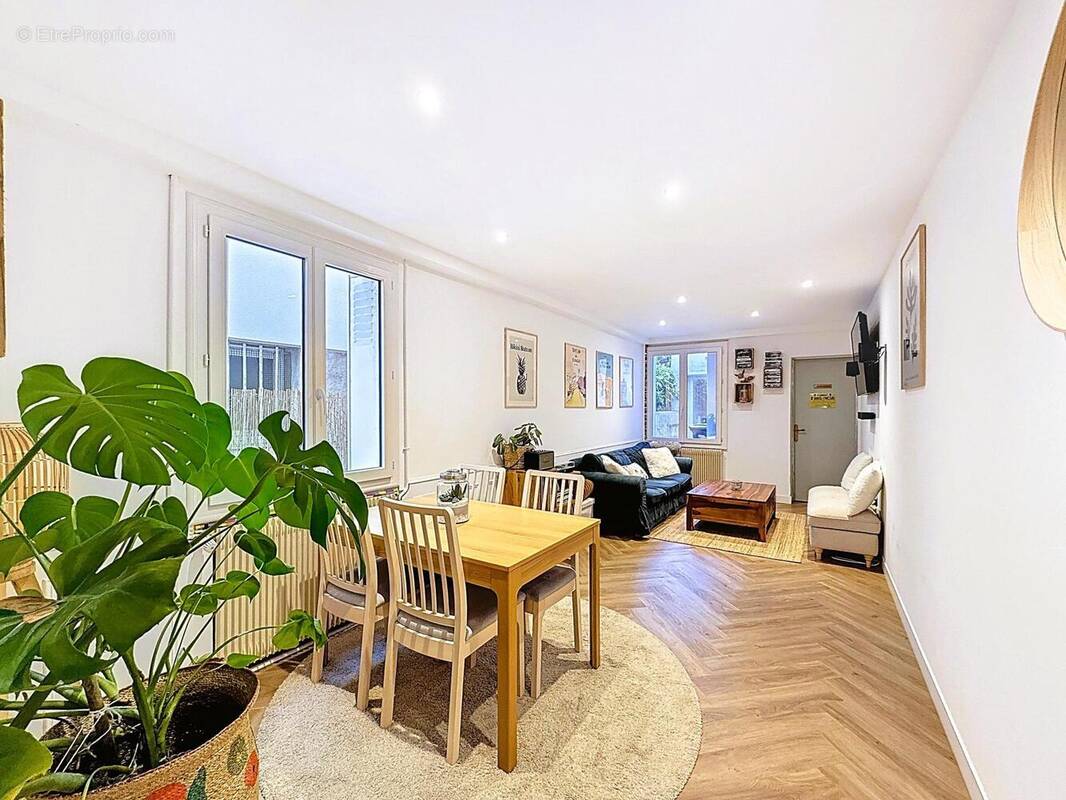 Photo 1 - Maison à TOURS