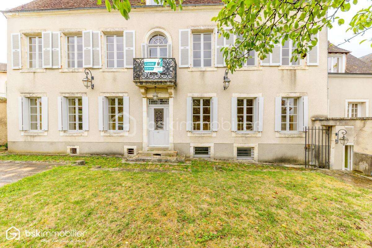 Maison de caractère 326 m² – Hyper-centre Châteauroux – Gros potentiel - photo 23