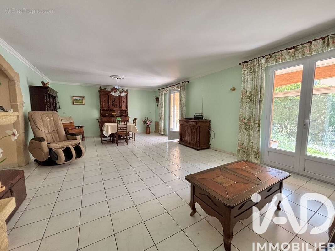 Maison 109 m² à Brignoles  - photo 2