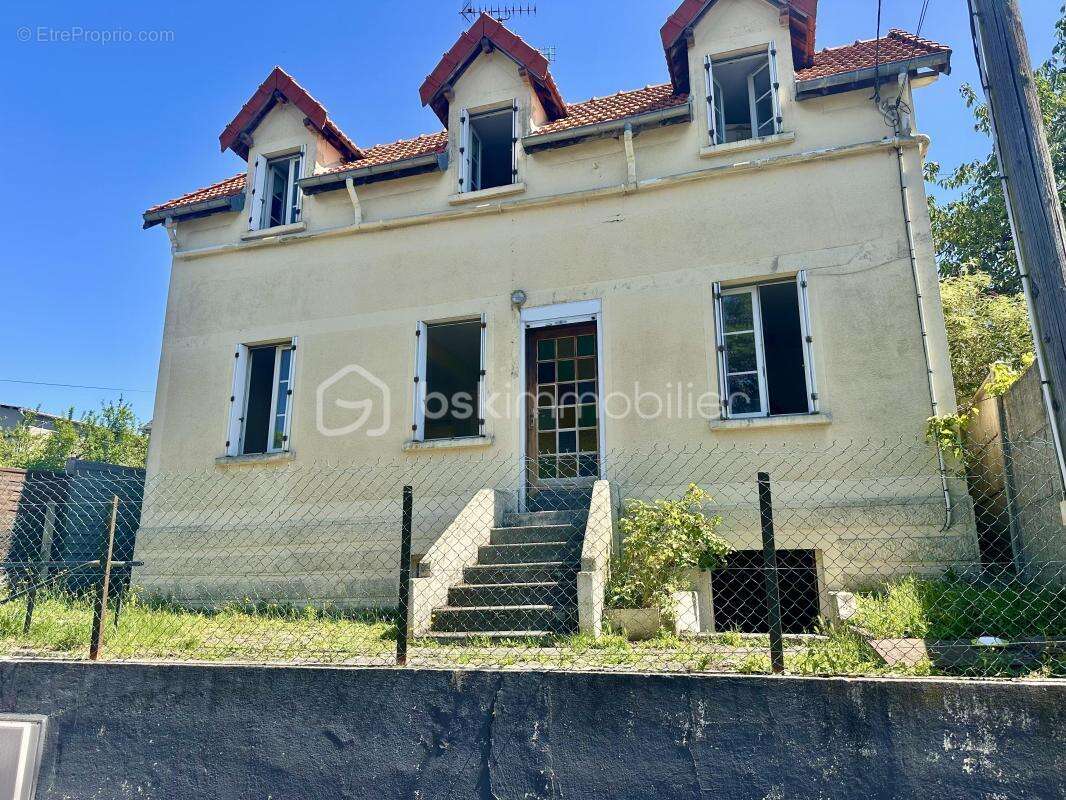 Maison à LE TRAIT
