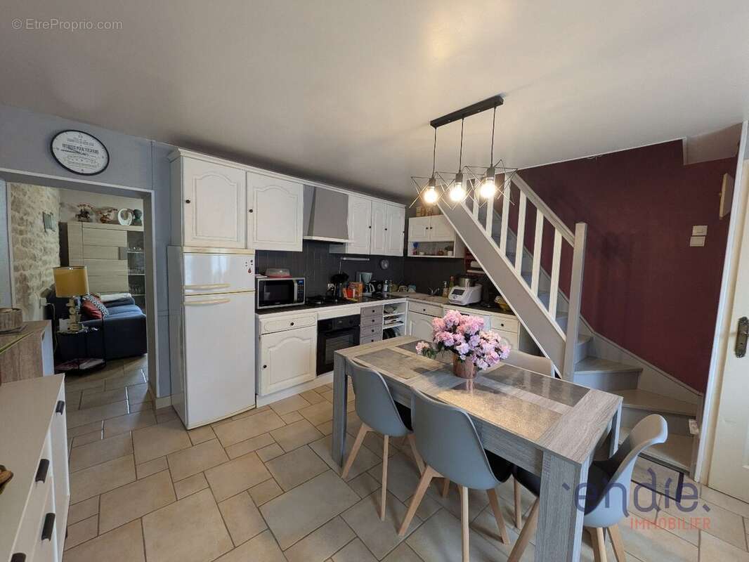 Maison à RAY-SUR-SAONE