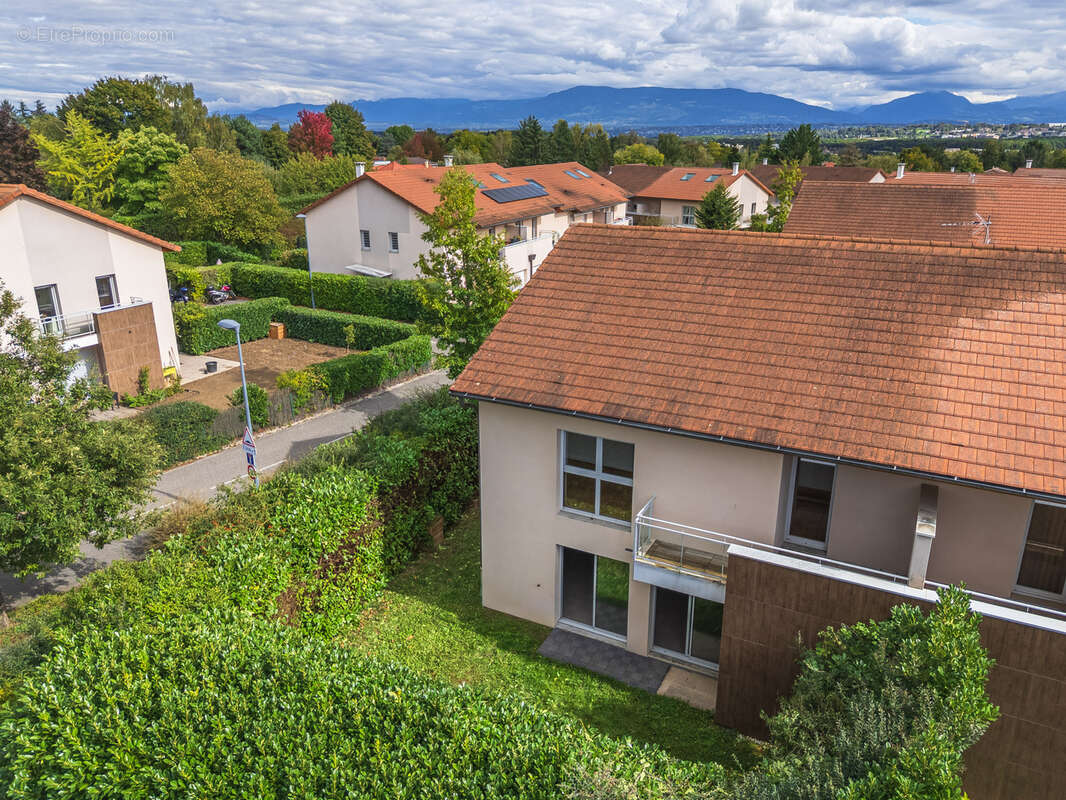 Maison à PREVESSIN-MOENS